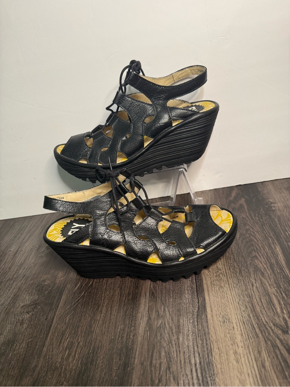 Fly London Yuke Black Leather Lace Up Gladiator Wedge Sandals shoes 36